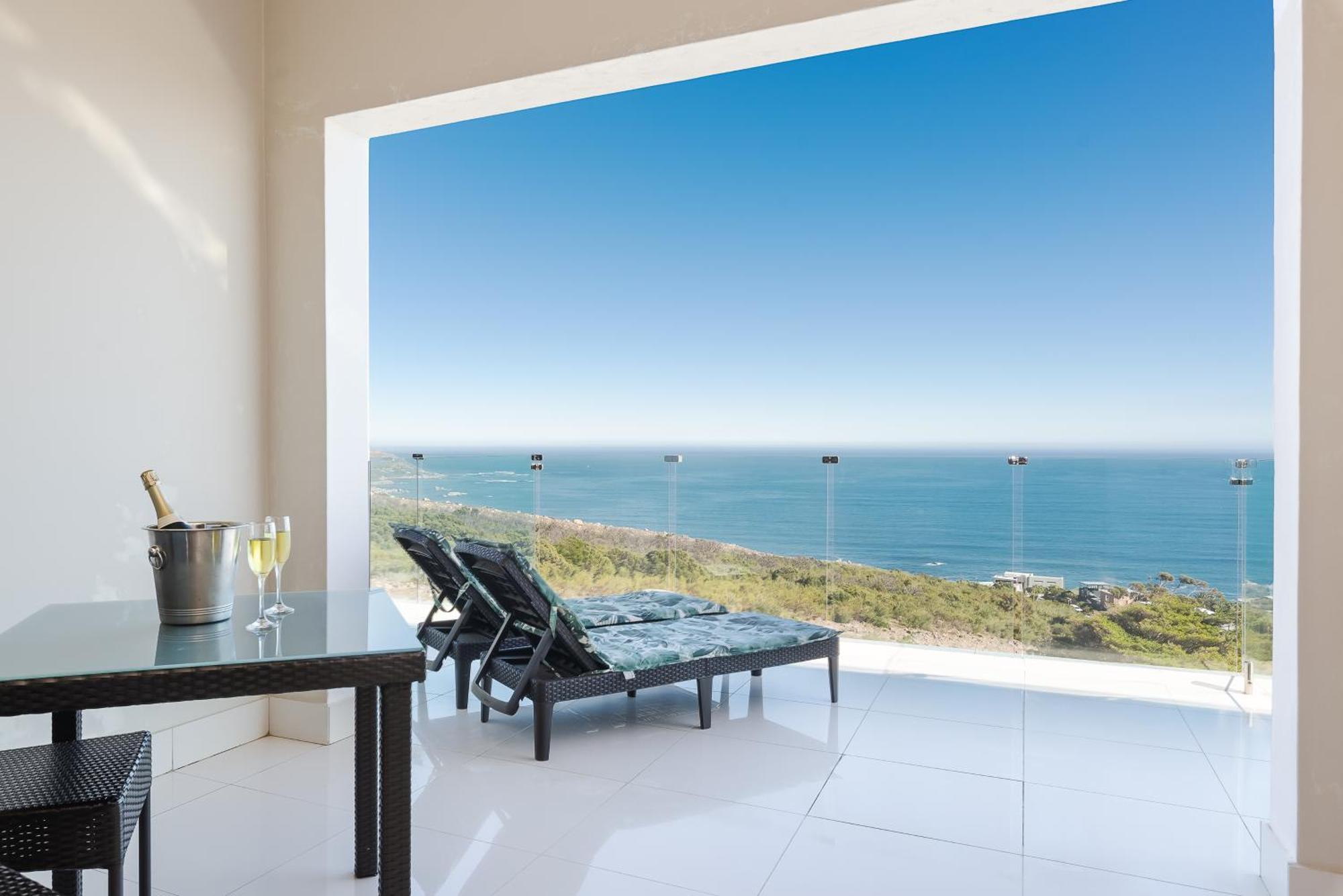 Camps Bay Blue Self-Catering Studios Kapstadt Exterior foto