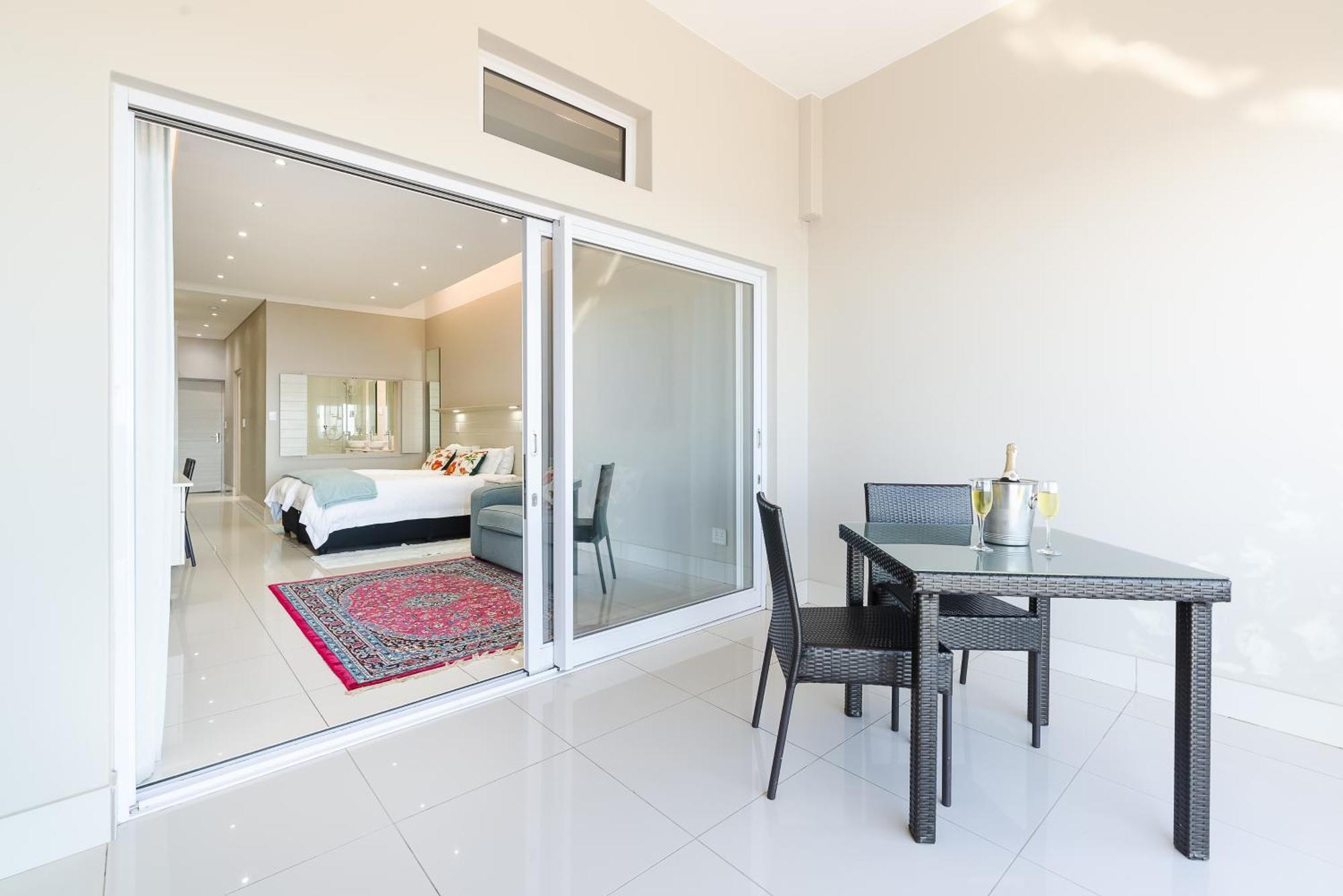 Camps Bay Blue Self-Catering Studios Kapstadt Exterior foto